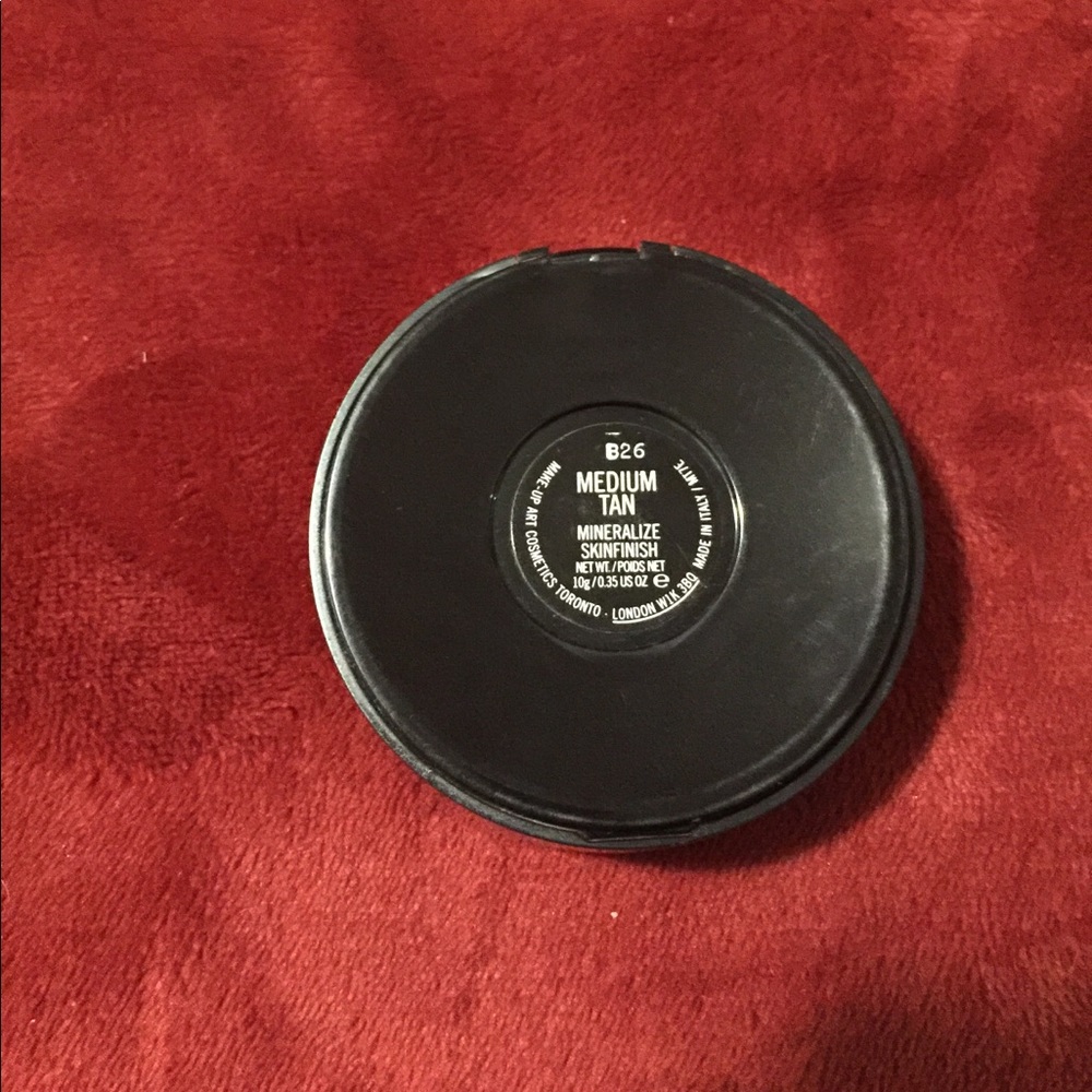 MAC Mineralize Skinfinish Natural
